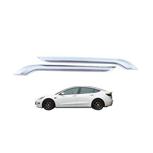 OEM externo ABS automotriz adecuado para Tesla 2021 MODELO <span class=keywords><strong>Y</strong></span> tira decorativa de luz antiniebla trasera cromada de fibra de carbono - Product Image 1