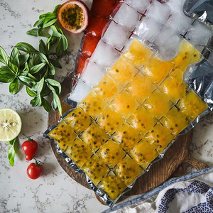 Sacchetto di <span class=keywords><strong>ghiaccio</strong></span> <span class=keywords><strong>per</strong></span> imballaggio in plastica autosigillante trasparente monouso personalizzato da 24 cubi <span class=keywords><strong>per</strong></span> la produzione di cubetti di <span class=keywords><strong>ghiaccio</strong></span> - Product Image 6