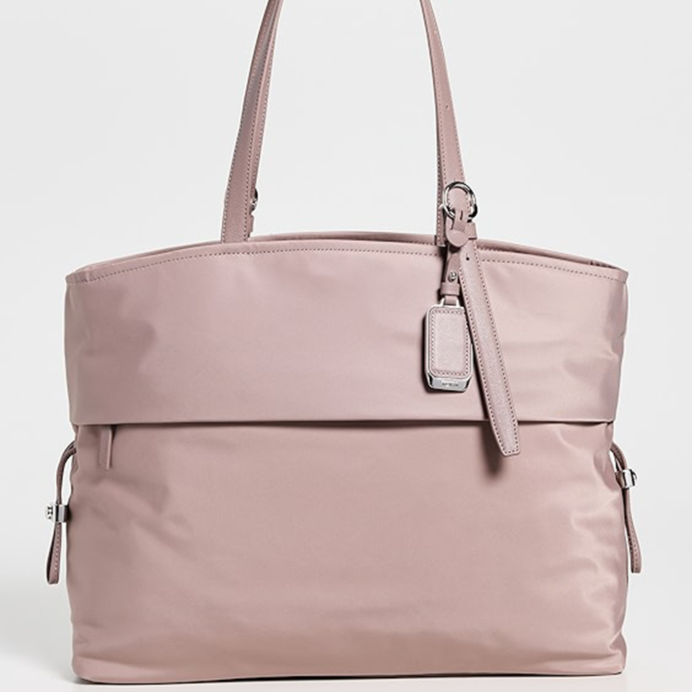 สีม่วงอ่อน