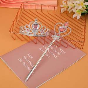 Nuevo Set <span class=keywords><strong>de</strong></span> Accesorios para el Cabello para Niñas: Diadema Infantil, Corona <span class=keywords><strong>de</strong></span> Leyenda <span class=keywords><strong>de</strong></span> Hielo y Nieve, Varita Mágica y Pasador para el Cabello - Product Image 3