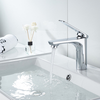 Momali économique moderne mitigeur avec eau chaude et froide robinet de lavabo en laiton avec 5 ans de garantie de qualité mitigeur d'évier