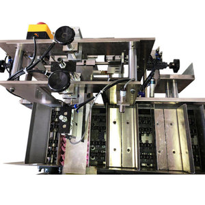 Machine d'emballage semi-automatique pour serviettes hygiéniques et produits d'hygiène jetables avec contrôle PLC pour 10 à 40 pièces par <span class=keywords><strong>sac</strong></span> - Product Image 4