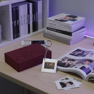 KYUHYUN-EP [The Classic] (Version porte-clés à fixation sur film) CD format coréen, musique K-Pop pour adultes avec carte QR et carte photo - Product Image 3