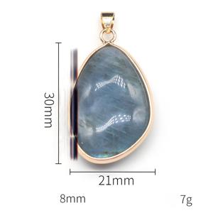 Pendentif en perles de rhodolite naturelle avec pierre de lune grise irrégulière et chaîne scintillante bleue - Product Image 4