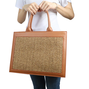 Hot Trend 2025 Bolsas <span class=keywords><strong>de</strong></span> ratán Bali, Bolsos <span class=keywords><strong>de</strong></span> mujer <span class=keywords><strong>de</strong></span> moda <span class=keywords><strong>de</strong></span> mimbre <span class=keywords><strong>de</strong></span> madera <span class=keywords><strong>Productos</strong></span> <span class=keywords><strong>de</strong></span> artesanía hechos a mano al <span class=keywords><strong>por</strong></span> mayor <span class=keywords><strong>de</strong></span> <span class=keywords><strong>China</strong></span> para la playa/ - Product Image 4