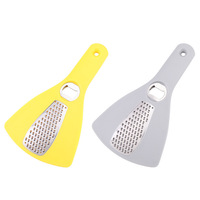 3-in-1 multifunctionele roestvrijstalen en plastic gember-knoflookrasp flesopener mini zester voor citroen, nootmuskaat, knoflook en gember