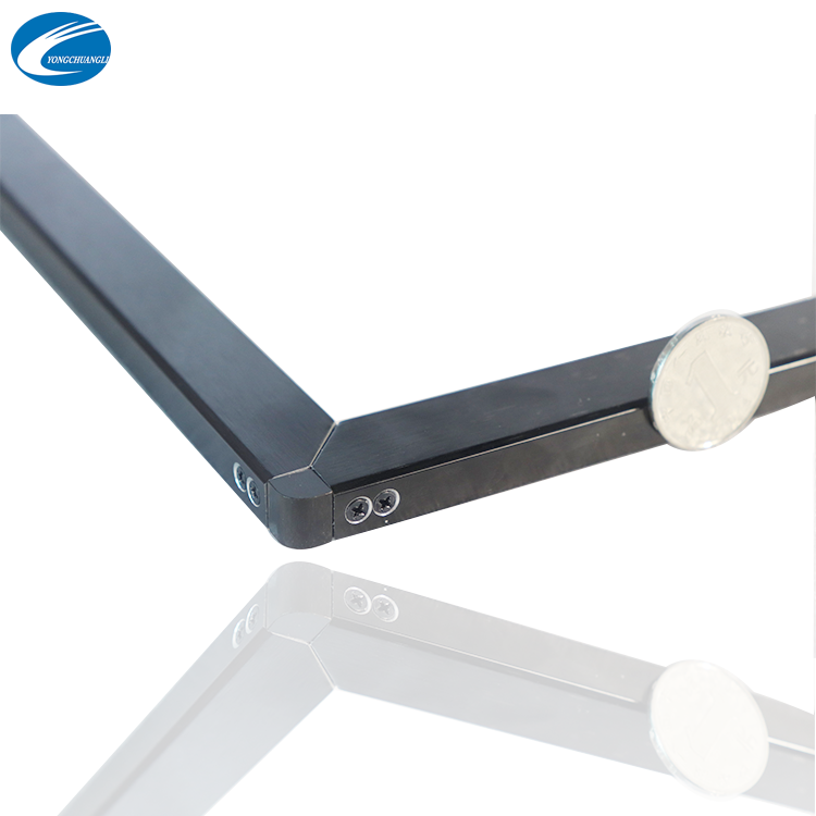 Fabriqué en Chine 65 "multipoint tactile USB IR ouvrir BRICOLAGE cadre À Écran Tactile infrarouge pour La machine de Publicité