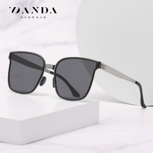 Gafas de sol DANDA rectangulares UV400 con montura completa unisex protección solar JS8579 - Product Image 2