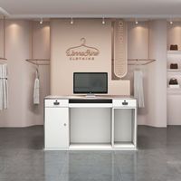 Comptoir de salon de coiffure en acier inoxydable : Bureau de réception compact et minimaliste - Dernier modèle