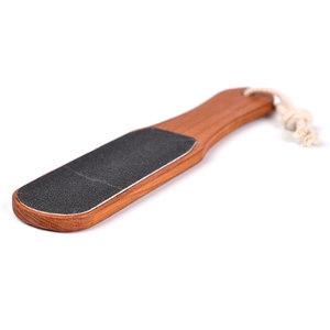 Râpe à pieds double face en bois pour pédicure, éliminateur de peaux mortes et de callosités, pour soins professionnels des pieds - Product Image 2