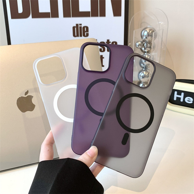 Frosted PC Ultra-thin Translucent Magnetic Charging Phone case for iphone 15 Pro Max Mobile Phone Cover for iphone 14 13 Pro
