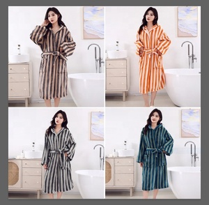 <span class=keywords><strong>Accappatoio</strong></span> Unisex in Pile Corallo di Poliestere <span class=keywords><strong>con</strong></span> <span class=keywords><strong>Cappuccio</strong></span> a Righe, <span class=keywords><strong>Morbido</strong></span> e Traspirante per l'Inverno - Product Image 5