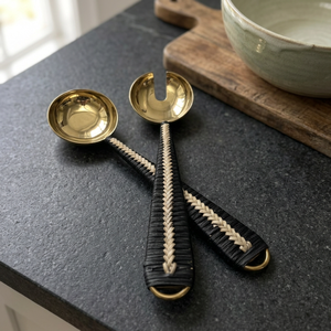 Ensemble élégant de cuillères et fourchettes à salade en métal, vaisselle pour les dîners en famille, les dîners, les buffets de restaurant et les tables d'hôtel - Product Image 3