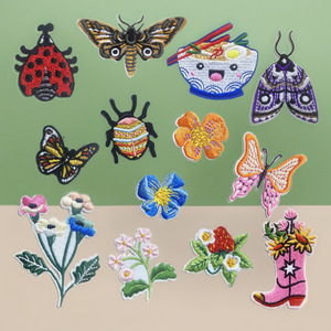 Vi tính thêu dễ thương hoa và bướm thêu các bản vá lỗi tự làm túi trang trí các bản vá lỗi quần áo vá lỗi bán buôn - Product Image 1