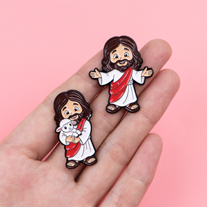 Broche en émail Jésus-<span class=keywords><strong>Christ</strong></span> mignon avec agneau dans les bras et bouquet <span class=keywords><strong>de</strong></span> fleurs, en métal souple, idéale comme cadeau pour l'Église chrétienne - Product Image 2