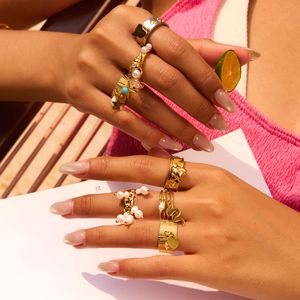 Juego de Anillos Colgantes de Acero Inoxidable Yueli con Dijes de Corazón, Joyería Unisex para Regalo - Product Image 2