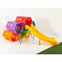 Équipement de terrain de jeu intérieur en nid d'abeille pour enfants et tout-petits, équipement de jeu sensoriel pour garderies et écoles maternelles
