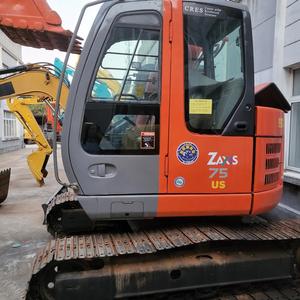 Excavatrice d'occasion Hitachi ZX75 de 8 tonnes en bon état, fabriquée au Japon, avec moteur Isuzu, boîte de vitesses et pompe, en vente - Product Image 5