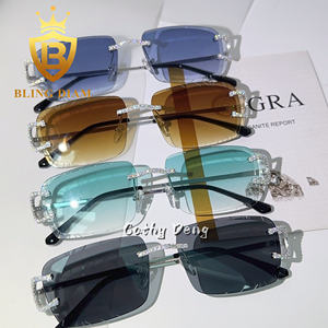 Occhiali da Sole Hip Hop con Lenti Colorate in Moissanite, Montatura in Argento 925 Senza Bordi, Superano il Test del Diamante, con Custodia - Product Image 1