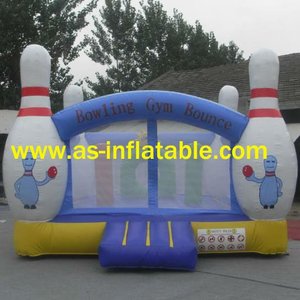 Château gonflable sur le thème du bowling pour les fêtes d'enfants et les événements de carnaval - Product Image 1