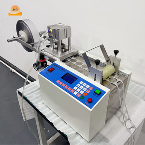Machine de dé<span class=keywords><strong>coupe</strong></span> automatique compacte pour joints en mousse EVA et <span class=keywords><strong>plastique</strong></span>, de rouleau à feuille, pour l'emballage - Product Image 3
