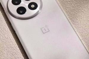 OnePlus <span class=keywords><strong>13</strong></span> หน้าจอ 6.82 นิ้ว 2K 120Hz AMOLED ชิปเซ็ต Snapdragon 8 Elite กล้อง 50MP แบตเตอรี่ 6000mAh ชาร์จเร็ว 100W ระบบปฏิบัติการ Android โทรศัพท์มือถือ 5G - Product Image 5