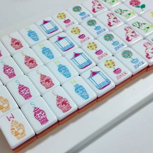 Ensemble de jeu en acrylique personnalisé avec quatre couches de tuiles de mahjong de style américain pour les jeux et le divertissement à domicile - Product Image 3