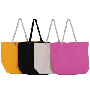 Borsa shopper personalizzata OEM in tela di cotone riciclata con manici in corda, ideale per la spesa, la spiaggia e il supermercato. - Product Image 1