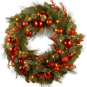 Corona navideña de PVC verde flocado de 40 cm de diámetro con bolas y guirnalda de bayas rojas para decoraciones navideñas - Product Image 5