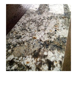 Losas de Granito Blanco de Alaska, Piedra Natural para Encimeras, Pisos, Revestimiento de Paredes, Cocina, Baño, Superficie Elegante - Product Image 1