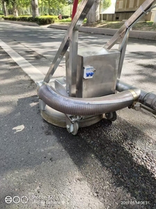 Machine de démarquage routier par projection d'eau à haute pression pour l'élimination des marques de voirie - Product Image 6
