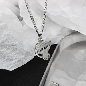Anime <span class=keywords><strong>Suzume</strong></span> No Tojimari Daijin Cat Charm Chain Necklace for Men Women Collier pendentif en acier inoxydable Fans Cosplay Jewelry - Product Image 2