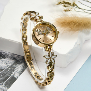 Reloj plateado a la moda para mujer, esfera rosa, flor de cristal, pulsera de acero inoxidable, reloj de pulsera de cuarzo - Product Image 1