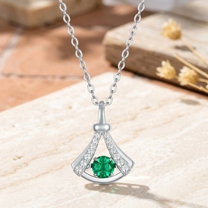 จี้สร้อยคอรูปพัดเงิน<span class=keywords><strong>แท้</strong></span> 925 ประดับ<span class=keywords><strong>พลอย</strong></span>สังเคราะห์ HPHT ทรงกลมเล็ก ดีไซน์หรูหราสำหรับผู้หญิง - Product Image 1