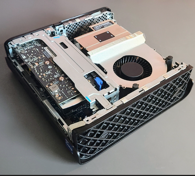Z2 Mini 12th / 13th / 14th Generation Processors Workstation Desktop PC