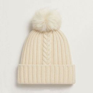 Gorro de Invierno Cálido y Grueso, Tejido con Trenzas, Protección para las Orejas, Gorro de Punto para Mujer, con Pompón - Product Image 3