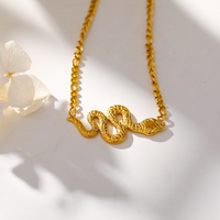 Collier Animal Féminin Pendentif Serpent Doré Chaîne Délicate Plaqué Or 14K Minimal Simple Belle Bijoux Cadeau