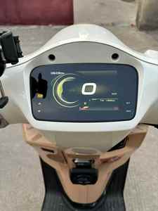 Moto d'occasion Honda Xiaola <span class=keywords><strong>125</strong></span> ABS, <span class=keywords><strong>scooter</strong></span> à essence monocylindre rétro refroidi par air avec CBS pour les trajets urbains - Product Image 6