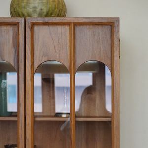 Meuble de rangement moderne et minimaliste en teck birman pour salon, design multifonctionnel et peu encombrant, 5+ tiroirs, idéal pour appartement ou hôtel - Product Image 4