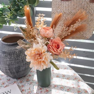 Bouquet de fleurs artificielles Asao Reika CF01343, décoration de mariage et de maison, arrangement de fleurs séchées pour une utilisation en intérieur et en extérieur - Product Image 1