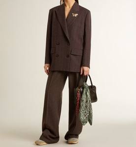 Blazer Cruzado con Cuello en V para Mujer en Color Marrón Oscuro, 100% Lana de Terciopelo con Función Antiarrugas y Bordado a Mano - Product Image 3