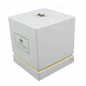 Boîtes à bougies en papier texturé blanc de luxe sur mesure en gros avec couvercle et base, avec feuille d'or, matériaux recyclés, doublure en éponge - Product Image 2