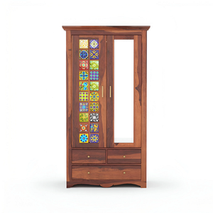 ตู้เสื้อผ้าไม้ชีแชม 2 ประตู สีฮันนี่ แข็งแรง ทนทาน พร้อมดีไซน์หรูหรา สำหรับจัดเก็บเสื้อผ้าและเครื่องประดับ โครงสร้างแข็งแรงทนทาน - Product Image 2