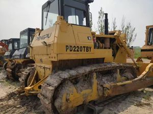 Topadora Komatsu PD220T Japonesa Usada con Motor Diésel, Alto Rendimiento, Bajo Precio, Capacidad de Nivelación de 4.8m - Product Image 3