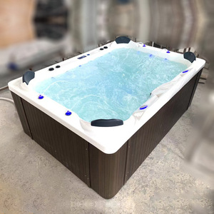 Baignoire, Grande piscine, Villa avec hébergement familial, SPA, Bain à remous, Fabricant direct, Piscine à température constante et chauffée - Product Image 5