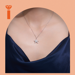 Nuevo Collar con Colgante de Girasol de Diez Pétalos, con un <span class=keywords><strong>Solitario</strong></span> Central Grande Rodeado por un Halo Floral de Pera, con Moissanita y Oro de 18K - Product Image 3
