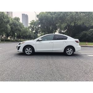 Guazi <span class=keywords><strong>Mazda</strong></span> <span class=keywords><strong>3</strong></span> <span class=keywords><strong>2015</strong></span> Sedán Usado Gasolina Automático Ejecutivo FWD Blanco Seminuevo Stock de Exportación para Concesionarios - Product Image 4