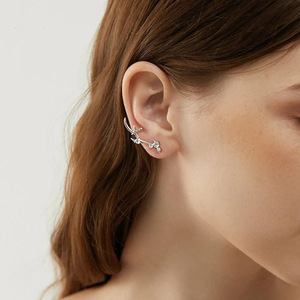 Orecchini a Perno con Corna di Cervo per Donne, Accessori Moda per Uso Quotidiano - Product Image 3