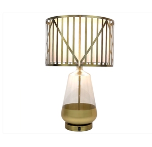 Lámpara de Mesa Decorativa USB de Vidrio Transparente y Dorado con Pantalla Única para Hotel, Lectura y Decoración - Product Image 1