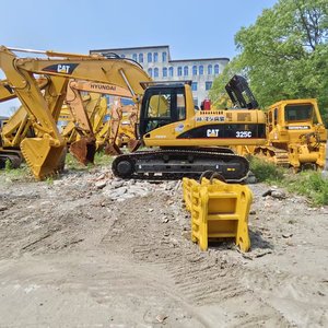 Excavatrice d'occasion CAT 325C de 25 tonnes à vendre à prix avantageux, bien entretenue, matériel de construction à Shanghai, Chine. - Product Image 2